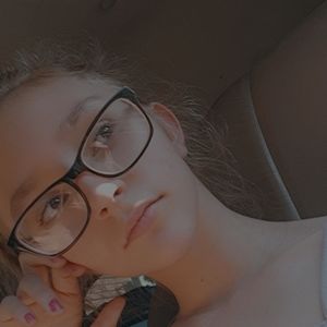 Meet your Posher, Destinee